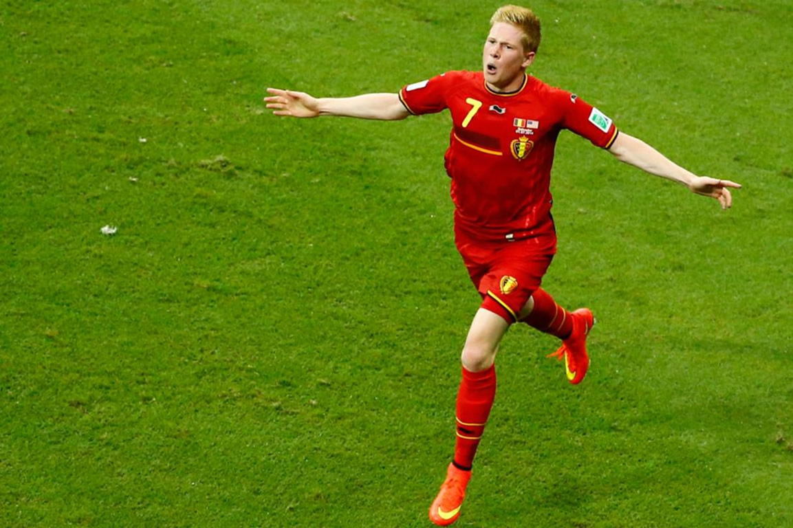 德布劳内迎来三赛季高光表现，塞尔维亚队球迷沸腾！